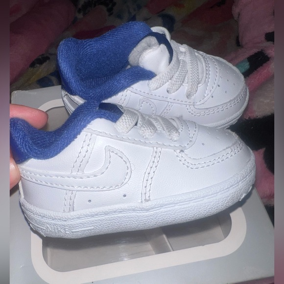 Nike force 1 white/deep royal blue size 2c baby only worn like twice - Picture 2 of 4